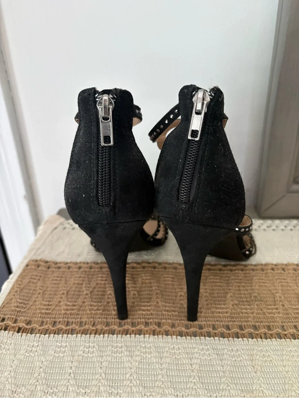 Zigi Soho Daliyah Black Rhinestone Cage Stiletto Heels Size 10